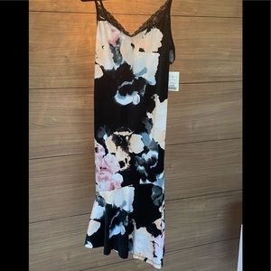 Sexy nightie or sexy dress? 🙋♀️or both?!